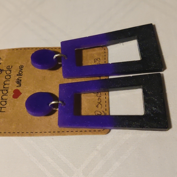 Handmade Resin Earrings - Picture 2 of 2